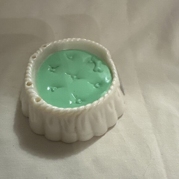 Vintage Kenner Littlest Pet Shop Dog Bed Accessory – Replacement Piece - Picture 2 of 7